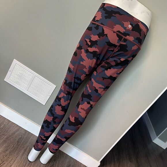 Lululemon Wunder Under High-Rise Tight 25" *Full-On Luxtreme size 12 - Picture 3 of 5